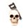 Totenkopf mit Metallsäge im Schädel