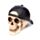 Totenkopf mit umgedrehter Baseballmütze