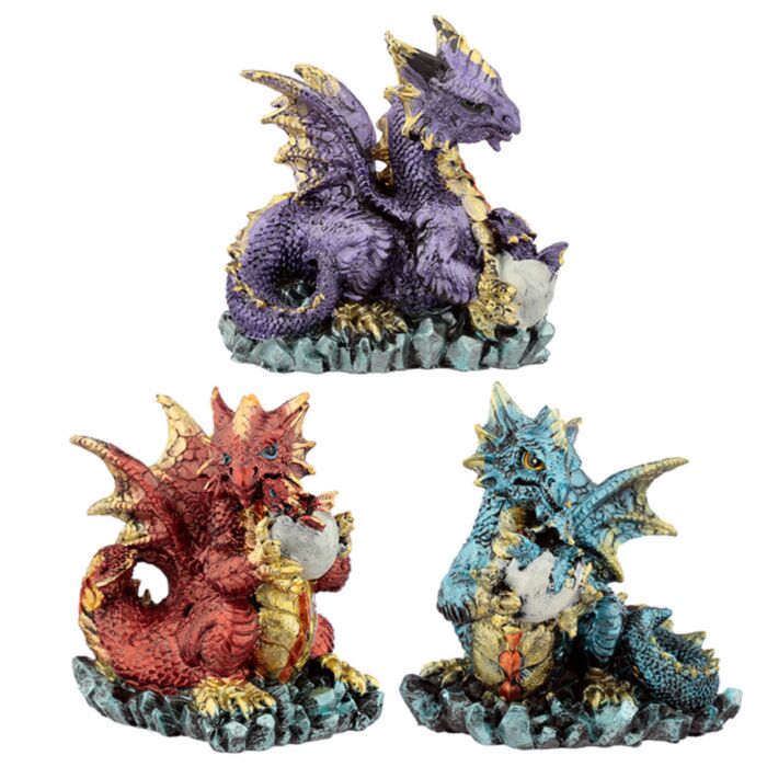 Elements Drachenmutter mit schlüpfendem Drachen