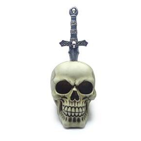 Totenkopf Metallschwert im Kopf