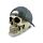 Totenkopf mit umgedrehter Baseballmütze